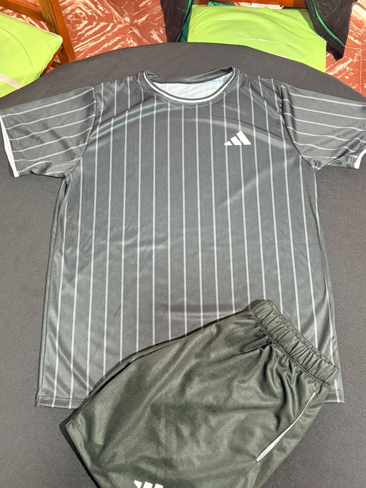 Conjunto Adidas