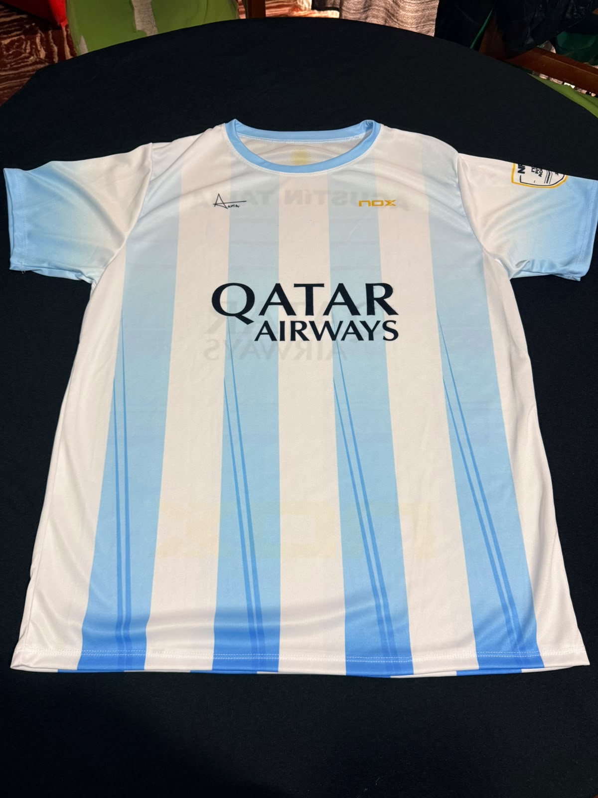 Remera Nox Agustin Tapia